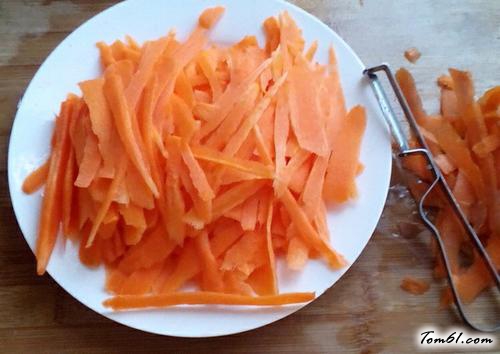 【胡萝卜炒鸡蛋】