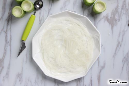 【蒜蓉粉丝蒸丝瓜】