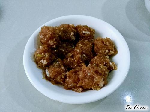 【猪肉大米丸子】