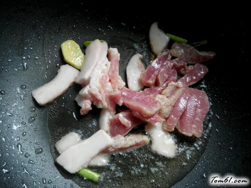 【猪肉白菜炖粉条】