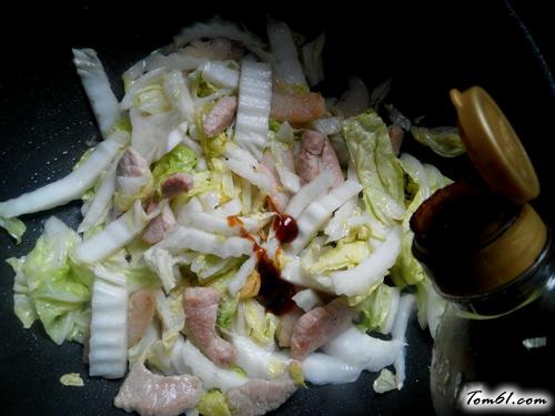 【猪肉白菜炖粉条】