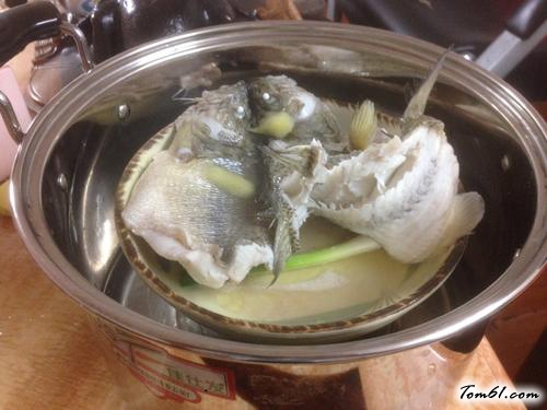 【清蒸鲈鱼】