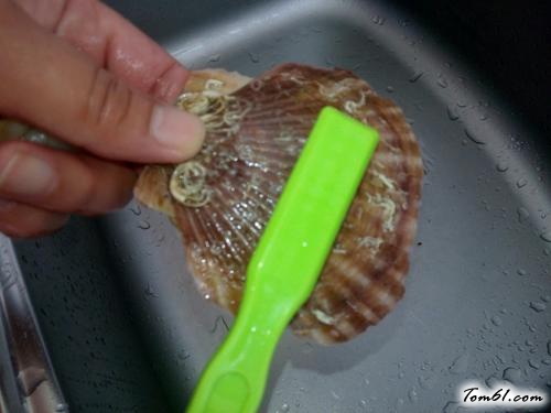 【蒜茸粉丝扇贝】