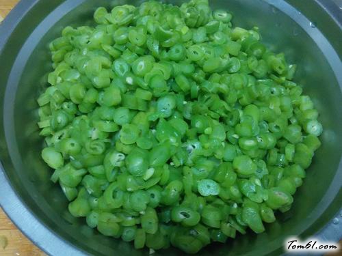 【豆角炒肉沫】