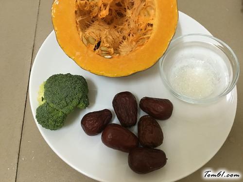 【红枣蒸南瓜】