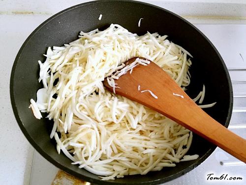 【茭白炒肉丝】