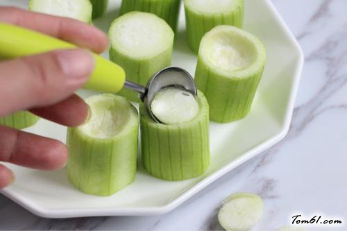 【蒜蓉粉丝蒸丝瓜】