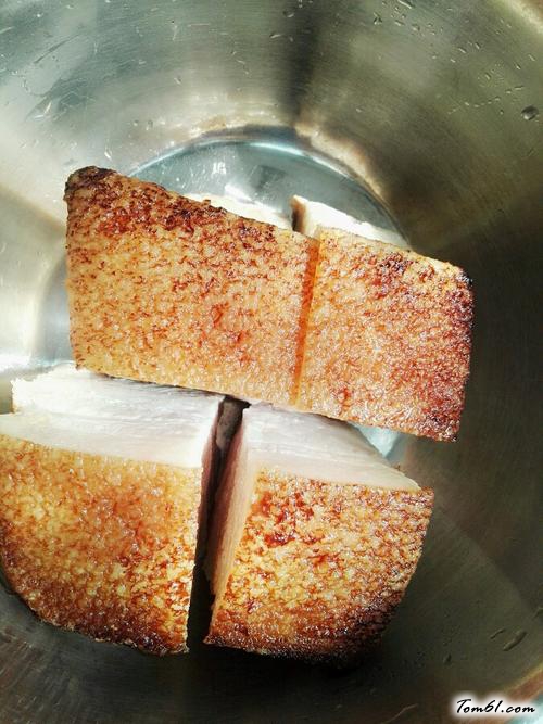 【豆瓣蒸肉（登子）】