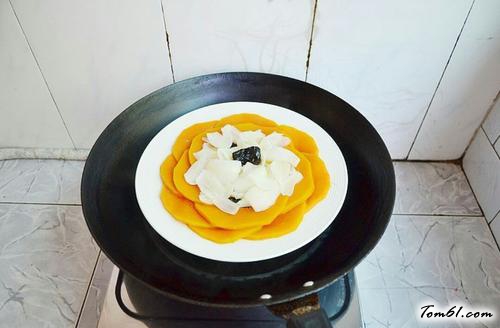 【南瓜蒸百合】