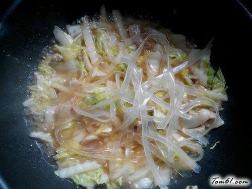 【猪肉白菜炖粉条】