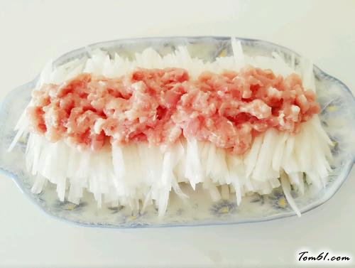 【蒸肉末白萝卜丝】