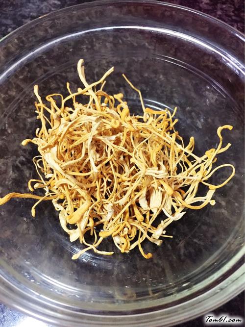 【虫草花蒸鸡】