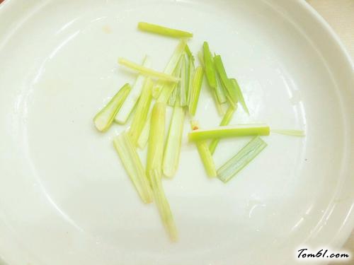 【豆豉辣椒蒸鲢鱼】