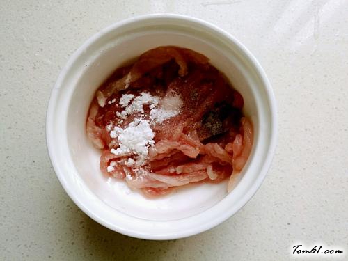 【茭白炒肉丝】