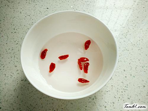 【香菇蒸鸡翅】