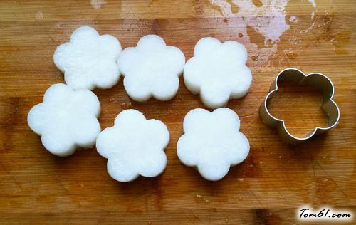 【花样白萝卜蜂蜜盅】