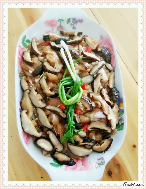 【香菇蒸鸡腿肉】