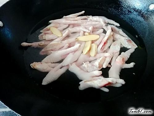 【蒸鸡脚】