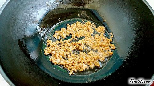 【肉末蒸蛋羹】