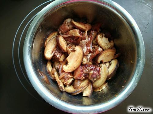 【香菇蒸鸡腿】