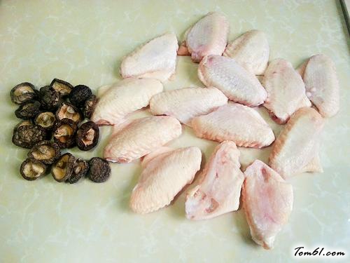 【香菇蒸鸡翅】