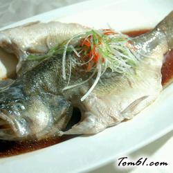 清蒸鲈鱼的做法8