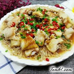 蒜蓉金针菇蒸鸡翅的做法