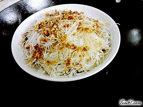 【金针菇蒸粉丝】