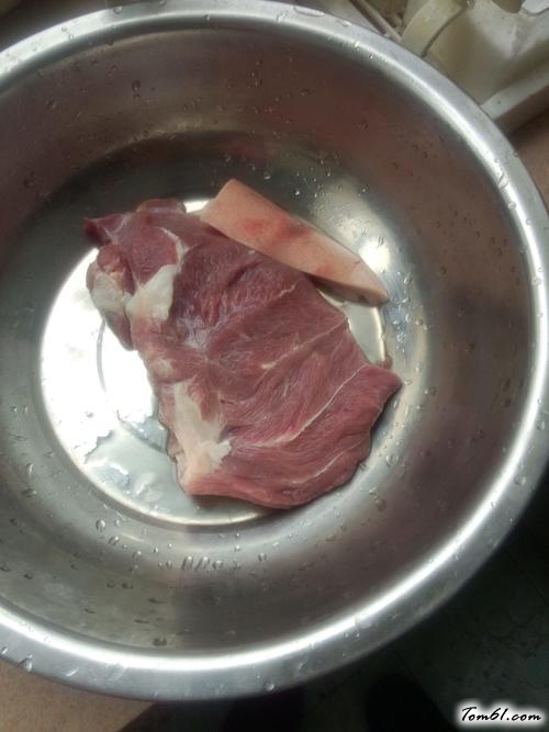 【清蒸香菇肉丸子】