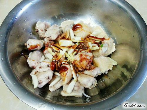 【香菇蒸鸡翅】