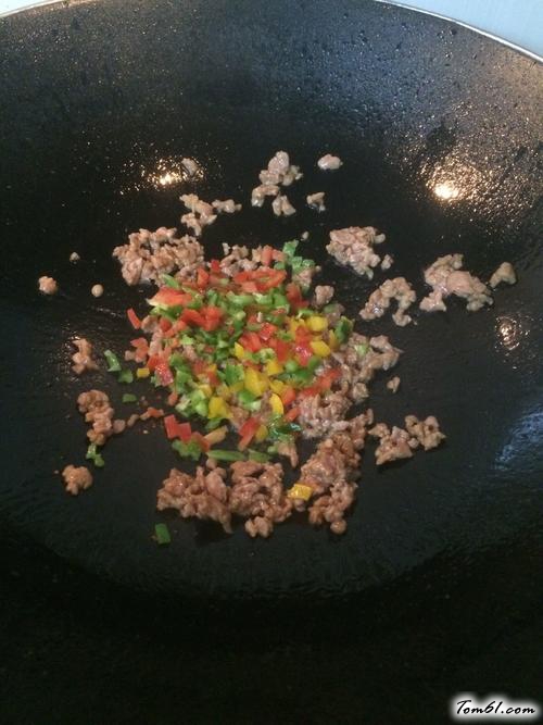 【肉末蒸内脂豆腐】
