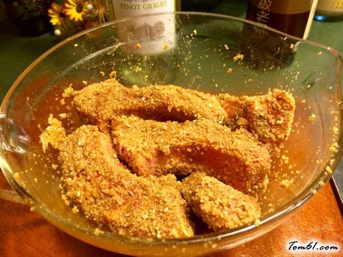 【糯米粉蒸排骨】