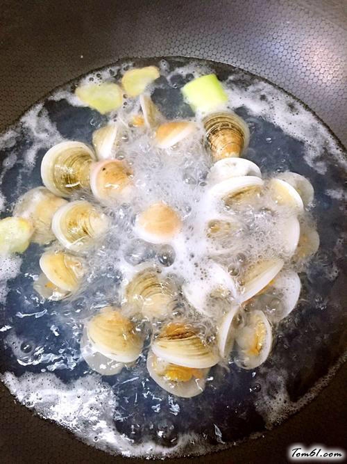 【青蛤蒸水蛋】