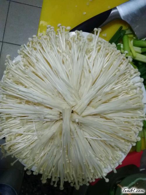 【蒜蓉蚝油蒸金针菇】