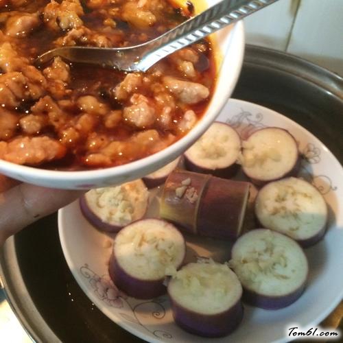 【肉末蒸茄子】