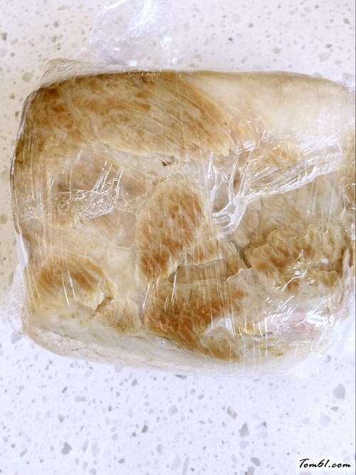 【黄花菜扣肉】