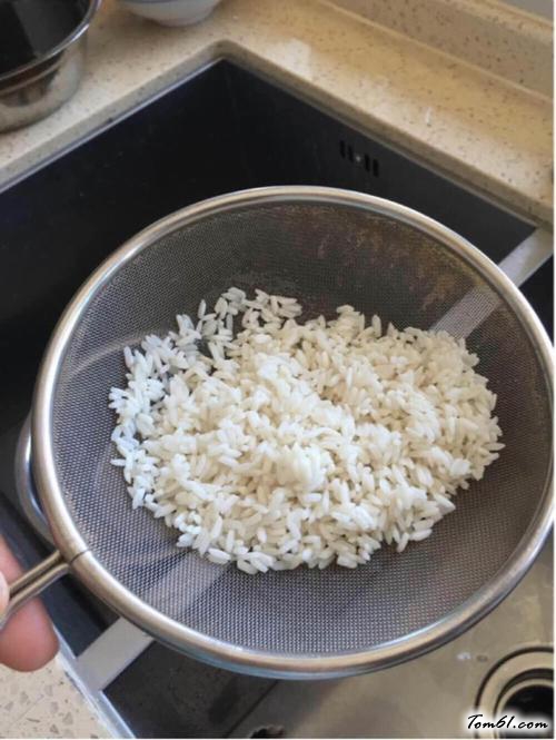 【糯米肉丸子】