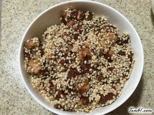 【糯米蒸排骨】