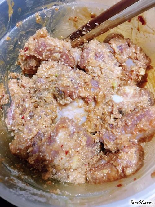 【川味粉蒸排骨】