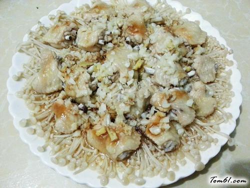 【蒜蓉金针菇蒸鸡翅】