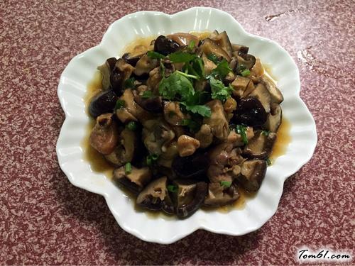【香菇蒸鸡腿肉】