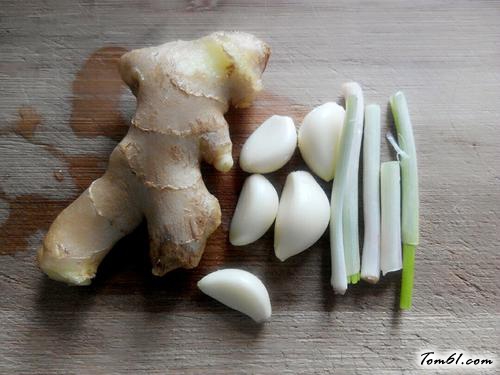 【排骨蒸板栗】