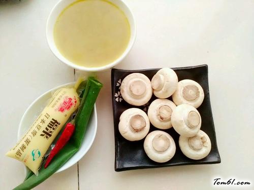 【口菇豆腐盅】