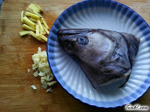 【清蒸黑鱼头】