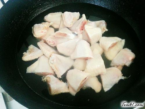 【香菇蒸鸡翅】