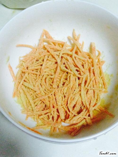 【粉蒸胡萝卜丝】