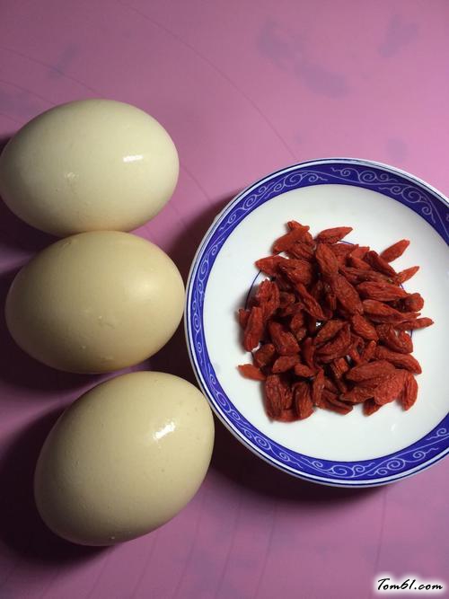 【枸杞蒸蛋】
