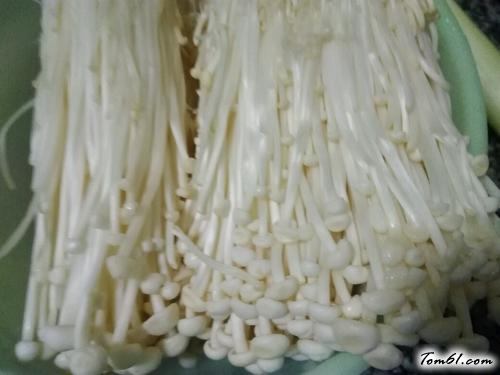 【蒜蓉蚝油蒸金针菇】