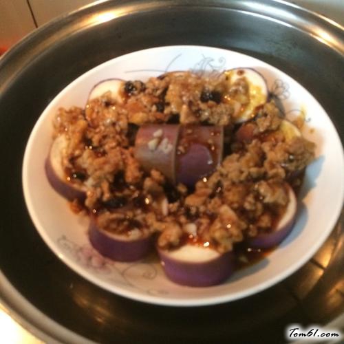 【肉末蒸茄子】