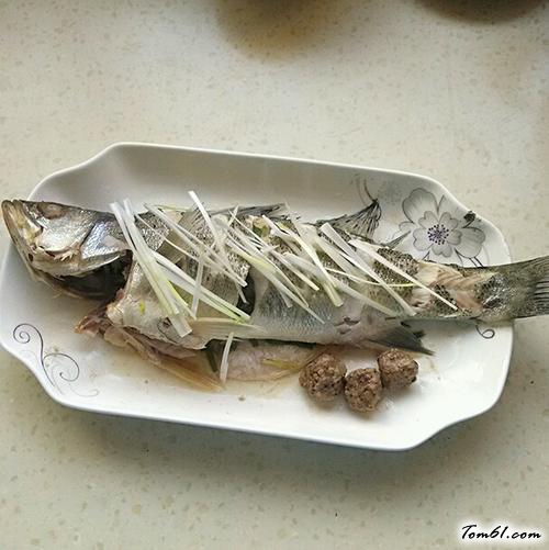 【清蒸鲈鱼】